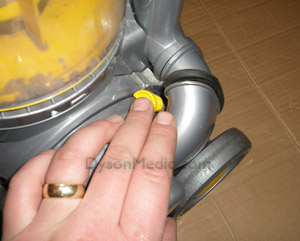 Dyson DC07 motor replacemnt guide